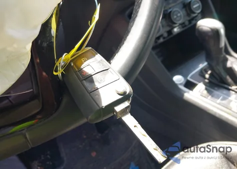 2020 Volkswagen Tiguan 2.0T Se/2.0T Se R-Line Black/2.0T Sel z USA, uszkodzony, nr VIN 3VV2B7AX4LM074385